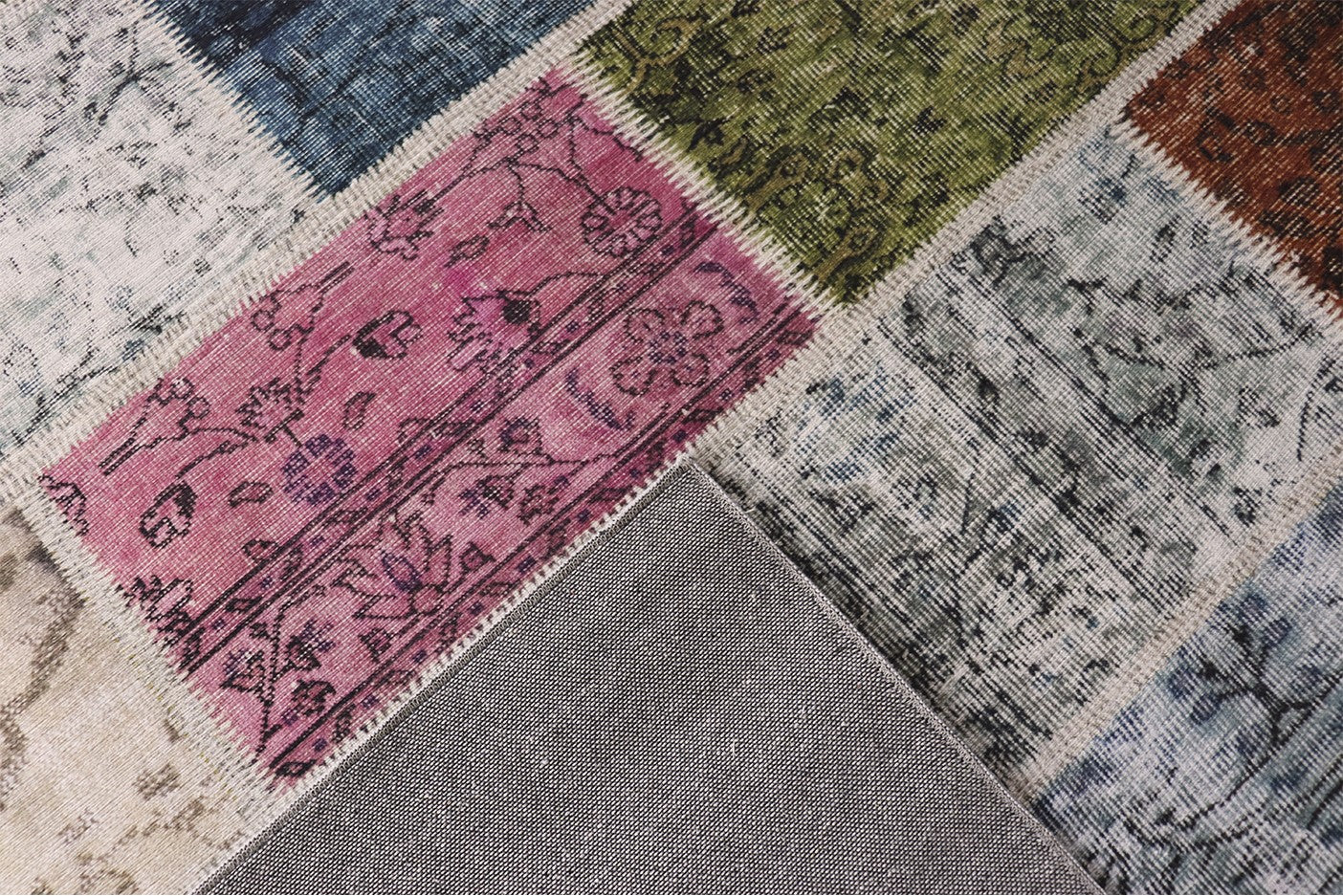 Istanbul Carpet